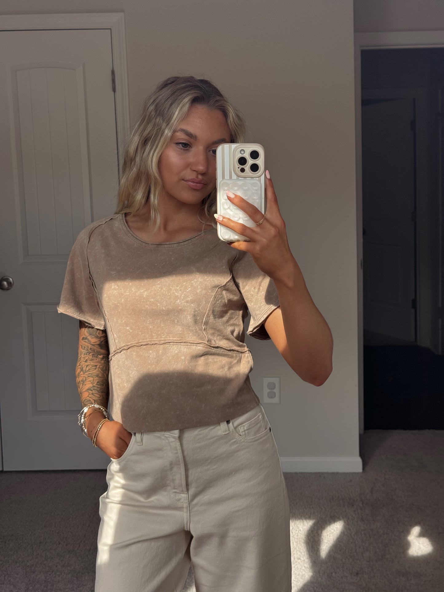 Sunny Days Tee- taupe
