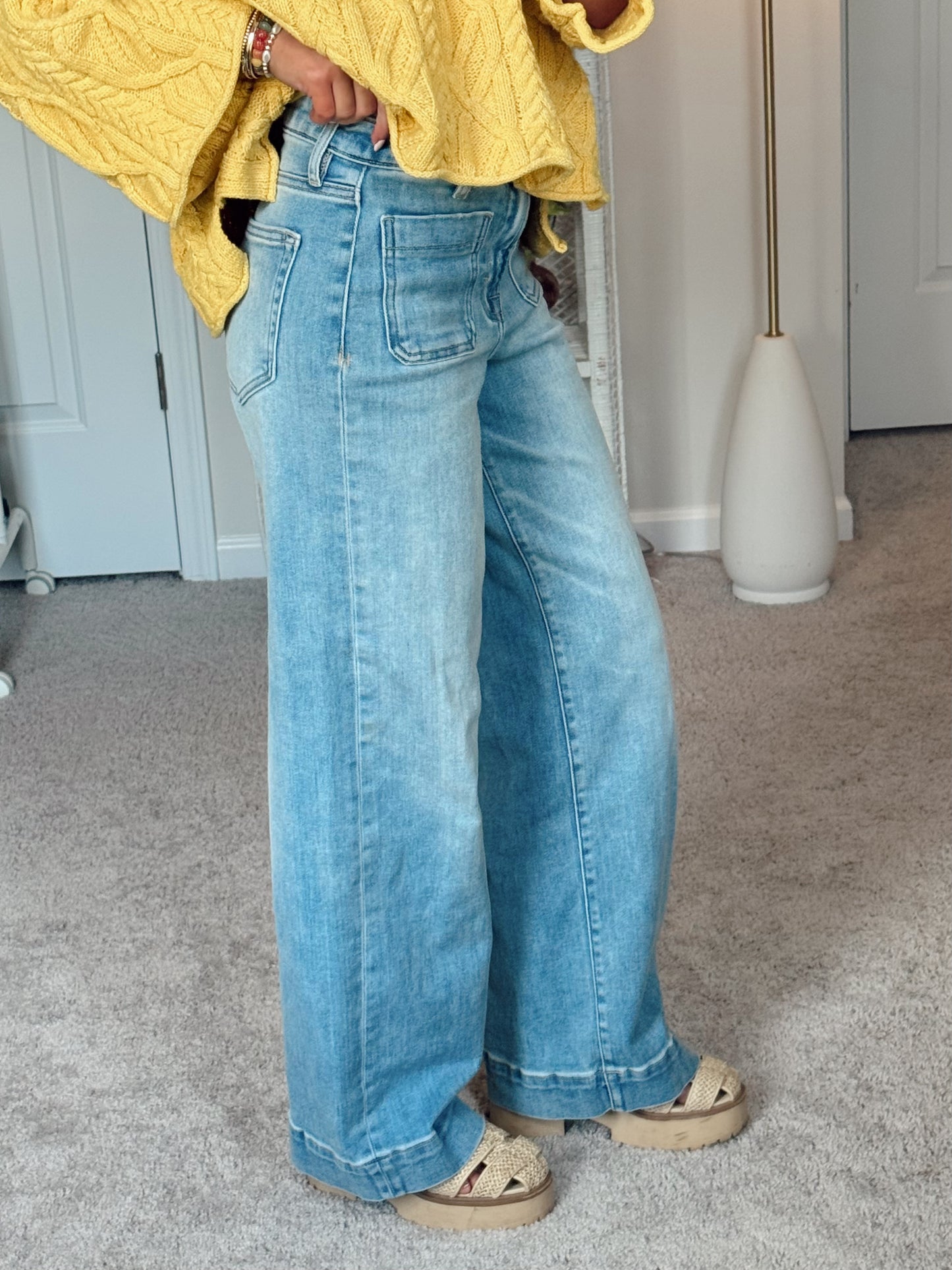 Front pocket Wide Leg Jeans